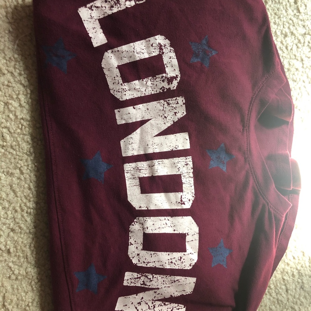 Women sweater burgundy says London